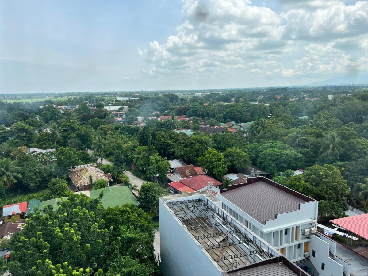 Lovely Studio Condominiums At Mesavirre Garden Residences Bacolod Bagian luar foto
